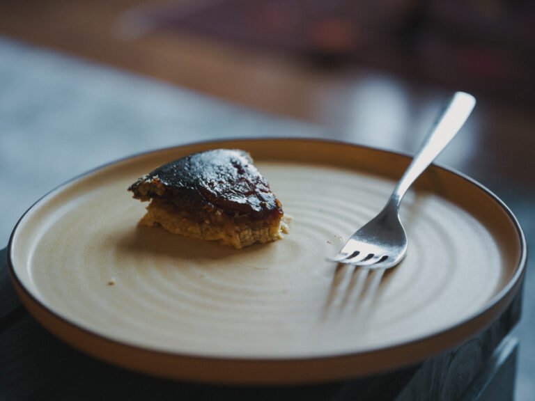 甘酸っぱさとほろ苦さが絶妙なバランスのタルトタタン