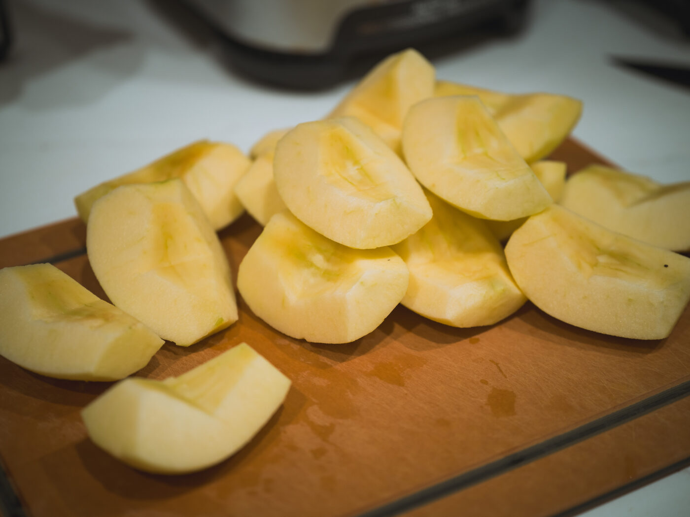 カットしたジョナゴールド